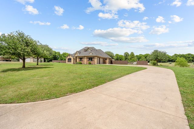 7230 Hunnington Drive, Sanger, TX 76266