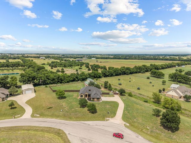7230 Hunnington Drive, Sanger, TX 76266