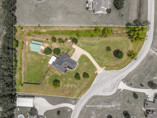 7230 Hunnington Drive, Sanger, TX 76266