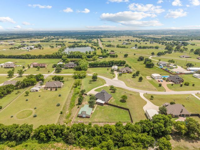 7230 Hunnington Drive, Sanger, TX 76266
