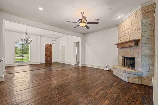 7230 Hunnington Drive, Sanger, TX 76266