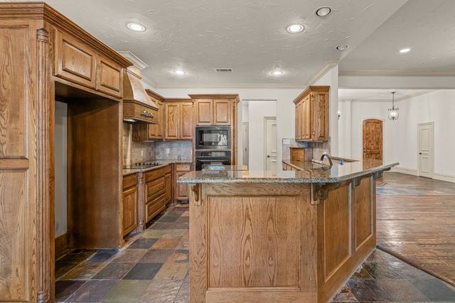 7230 Hunnington Drive, Sanger, TX 76266