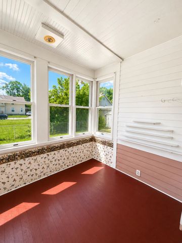 503 N Wenona Street, Bay City, MI 48706
