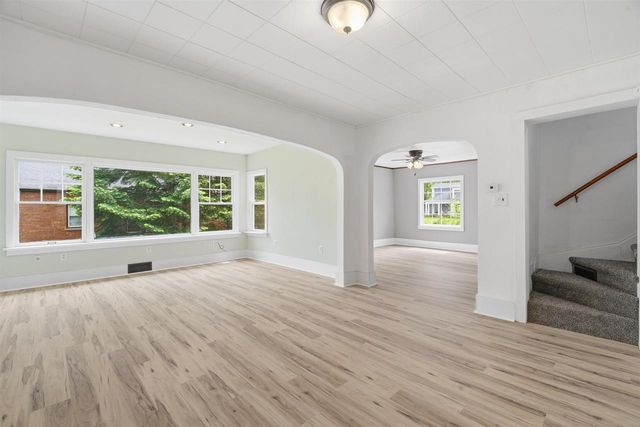 410 GRANITE STREET, Waupaca, WI 54981