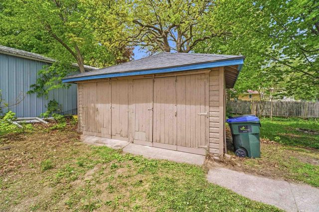 410 GRANITE STREET, Waupaca, WI 54981