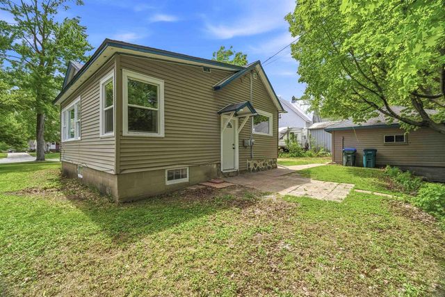 410 GRANITE STREET, Waupaca, WI 54981