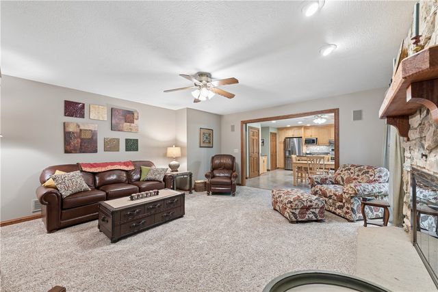 3819 Hill Road, Hampton, PA 15101