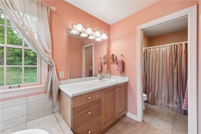 3819 Hill Road, Hampton, PA 15101