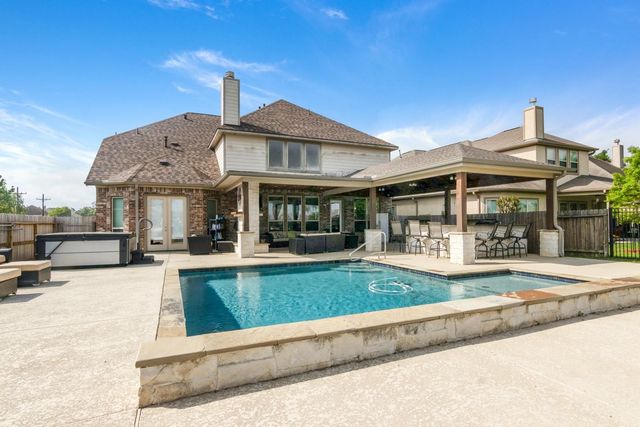 21339 S Kings Mill Lane, Kingwood, TX 77339