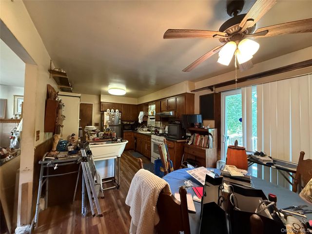 212 Union Avenue, East Patchogue, NY 11772