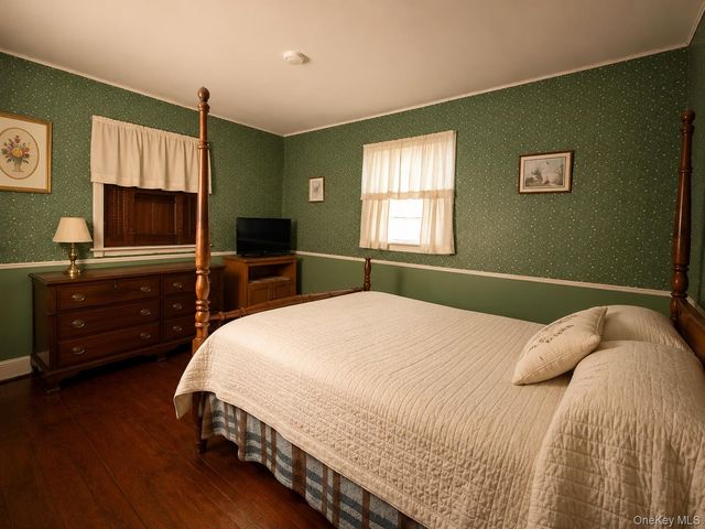 212 Union Avenue, East Patchogue, NY 11772