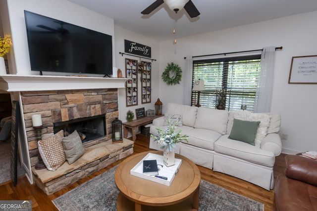 1020 Honey Lane, Loganville, GA 30052