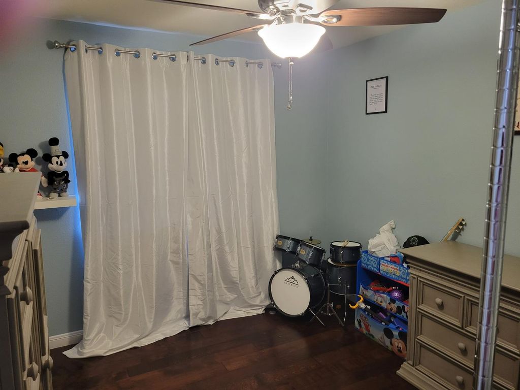 Image 16 of property listing at 3188 Winter Way, Madera, CA 93637