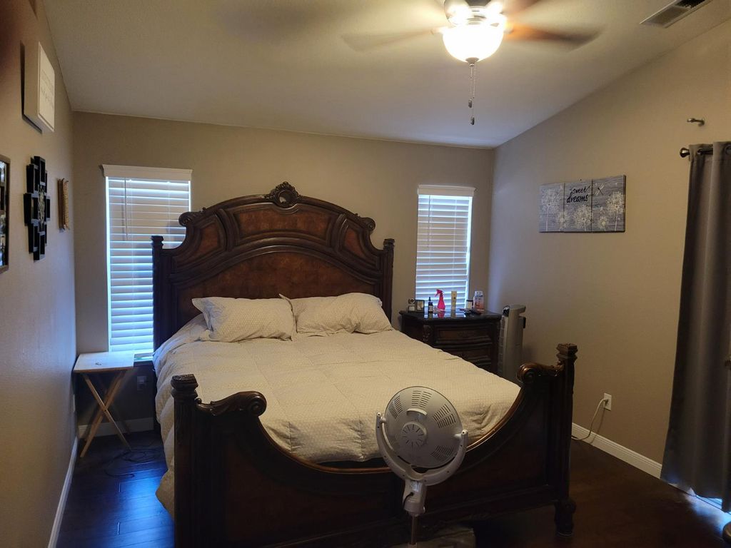 Image 17 of property listing at 3188 Winter Way, Madera, CA 93637