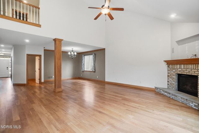 5908 Walnut Springs Boulevard, Sylvania, OH 43560