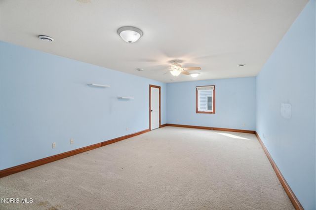 5908 Walnut Springs Boulevard, Sylvania, OH 43560