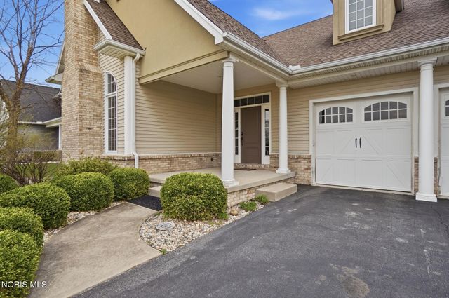 5908 Walnut Springs Boulevard, Sylvania, OH 43560