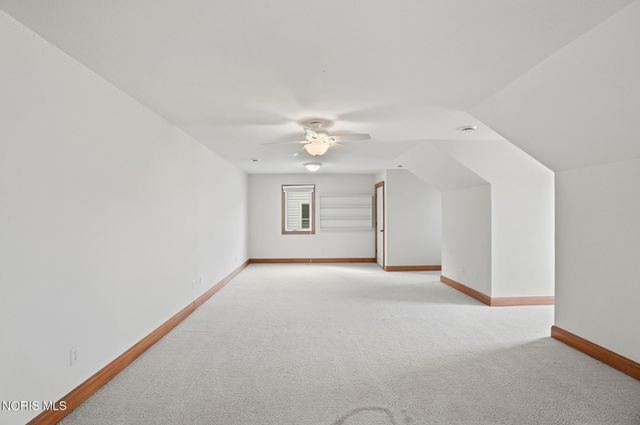 5908 Walnut Springs Boulevard, Sylvania, OH 43560