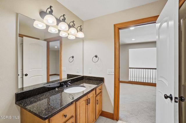 5908 Walnut Springs Boulevard, Sylvania, OH 43560