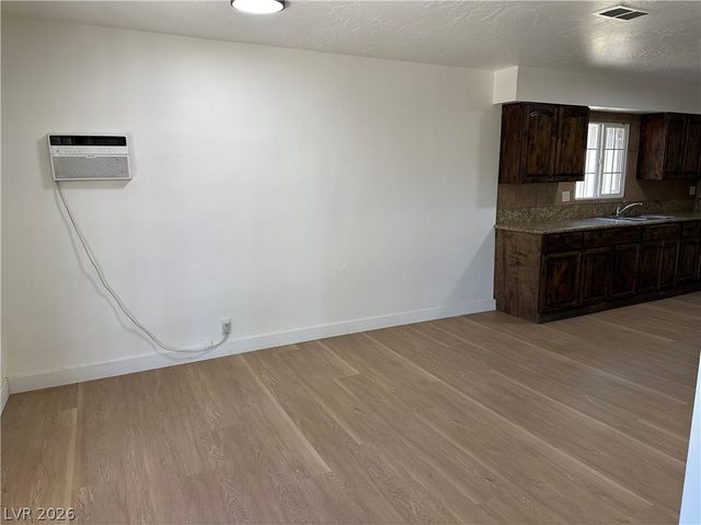 2876 Escuela Street, Las Vegas, NV 89121
