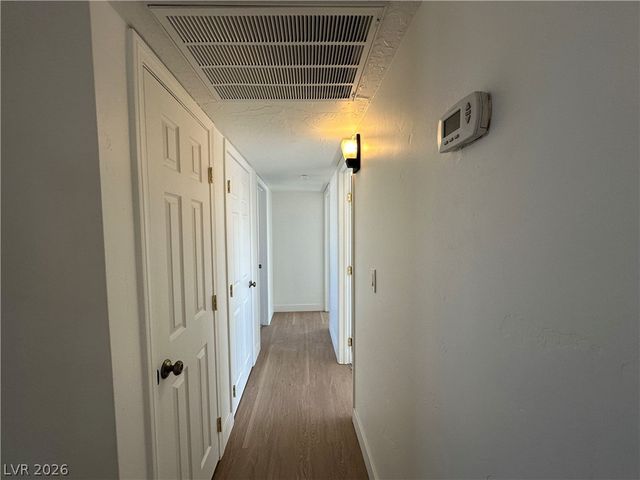 2876 Escuela Street, Las Vegas, NV 89121