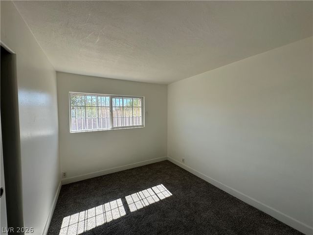 2876 Escuela Street, Las Vegas, NV 89121