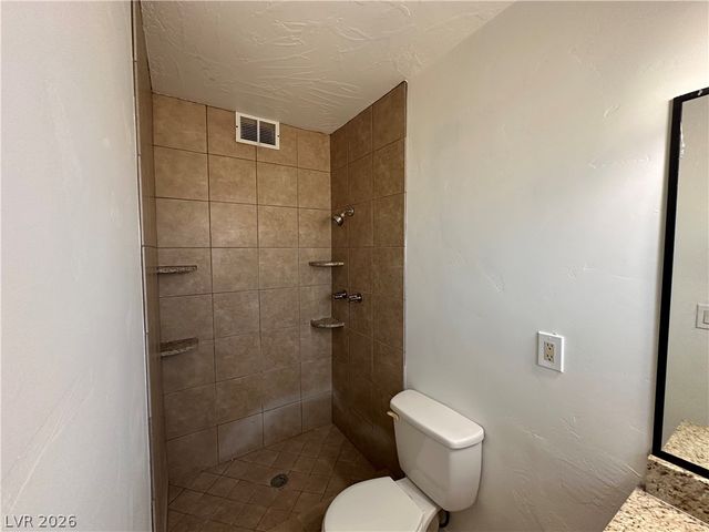 2876 Escuela Street, Las Vegas, NV 89121
