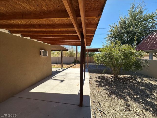 2876 Escuela Street, Las Vegas, NV 89121