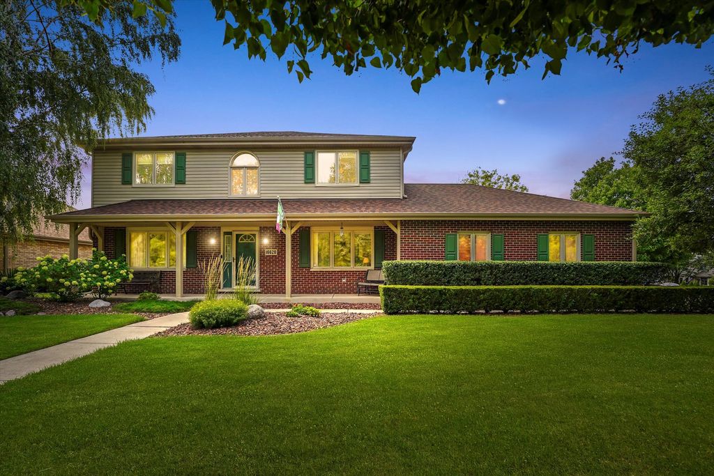 Image 2 of property listing at 16620 Pear Avenue, Orland Park, IL 60467