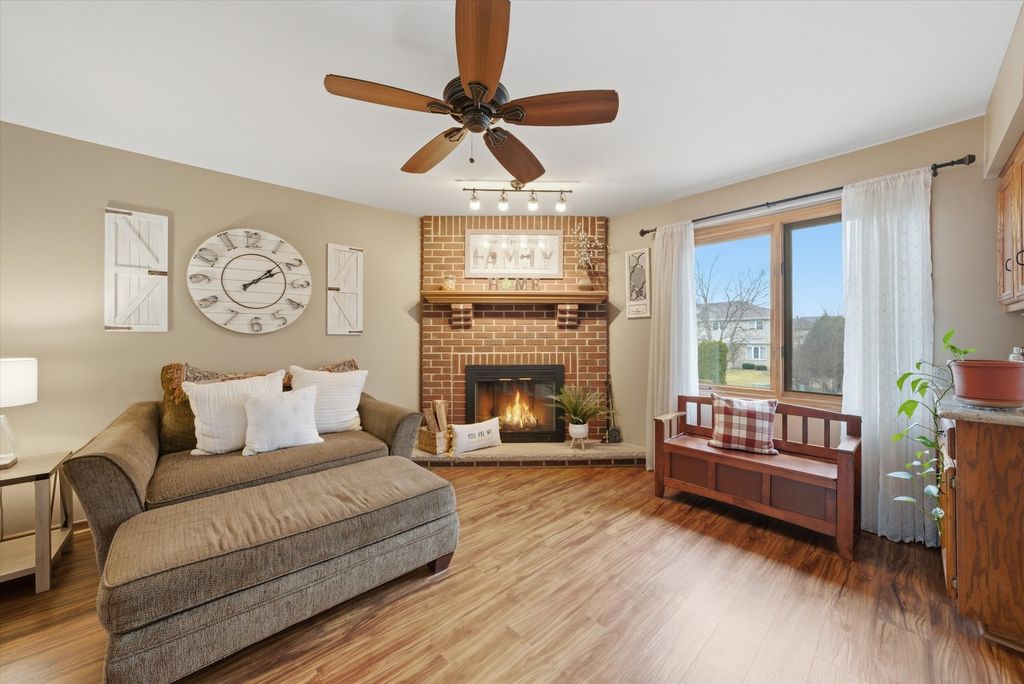Image 14 of property listing at 16620 Pear Avenue, Orland Park, IL 60467