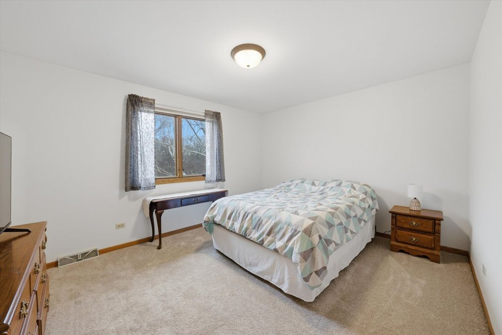 Image 34 of property listing at 16620 Pear Avenue, Orland Park, IL 60467