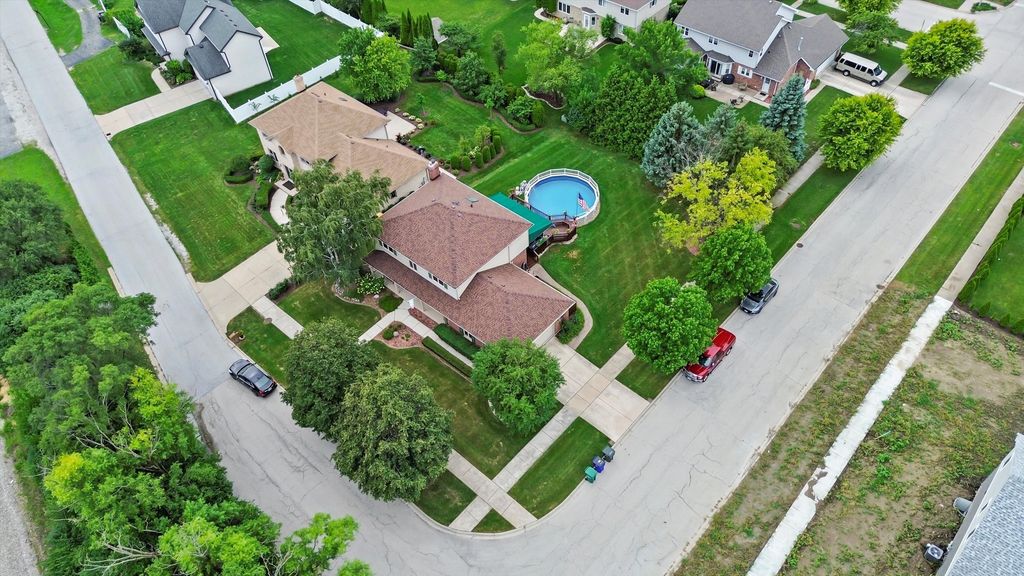 Image 47 of property listing at 16620 Pear Avenue, Orland Park, IL 60467