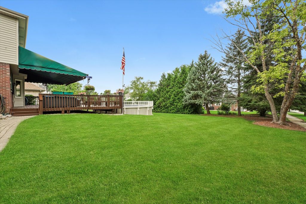 Image 8 of property listing at 16620 Pear Avenue, Orland Park, IL 60467