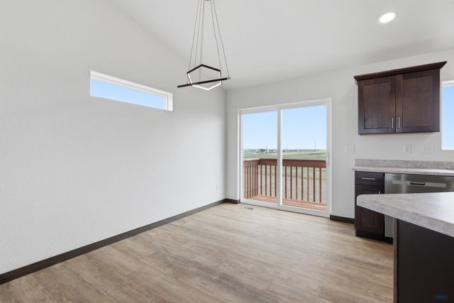 530 DENALI DR, Box Elder, SD 57719