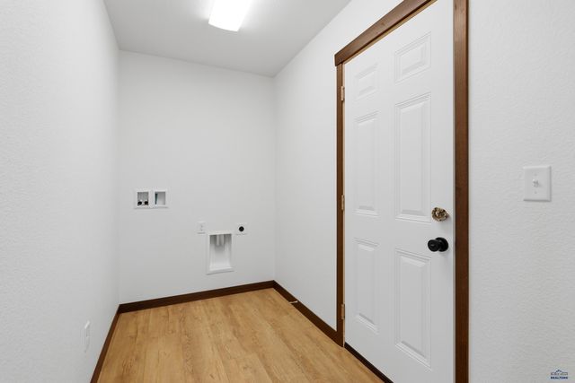 530 DENALI DR, Box Elder, SD 57719