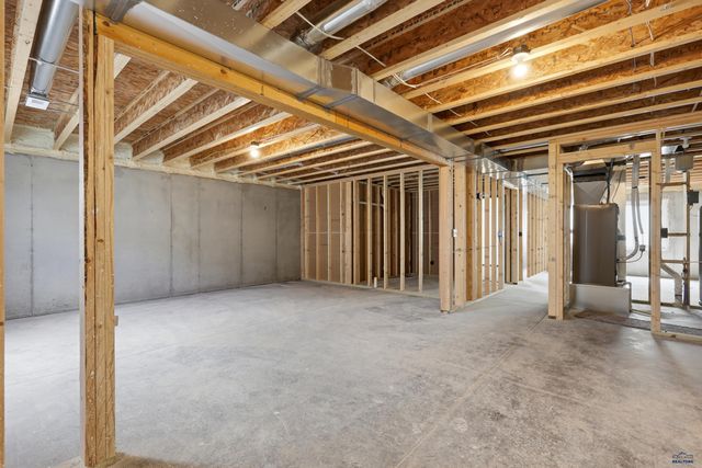 530 DENALI DR, Box Elder, SD 57719
