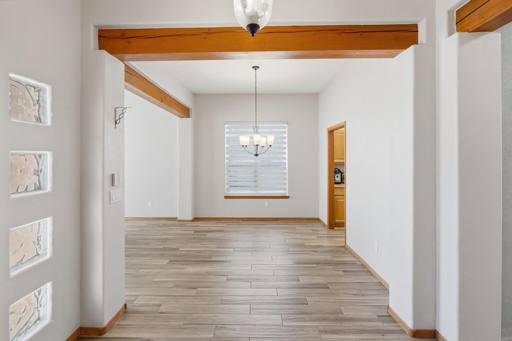 Image 16 of property listing at 4419 Campo De Maiz Road NW, Albuquerque, NM 87114