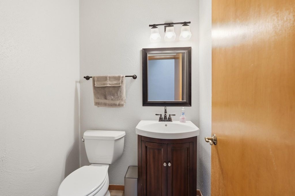 Image 17 of property listing at 4419 Campo De Maiz Road NW, Albuquerque, NM 87114