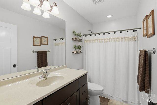 434 Lantern Court, Bourbonnais, IL 60914