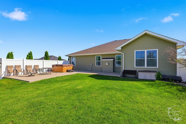 434 Lantern Court, Bourbonnais, IL 60914