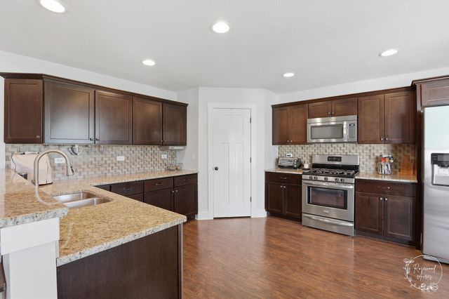 434 Lantern Court, Bourbonnais, IL 60914