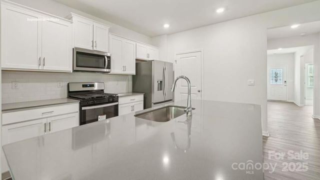 3928 Ashton Drive NW, Conover, NC 28613