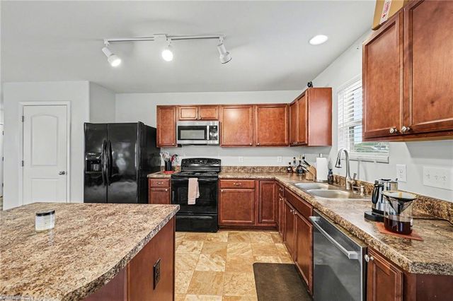 112 York Place, Linwood, NC 27299