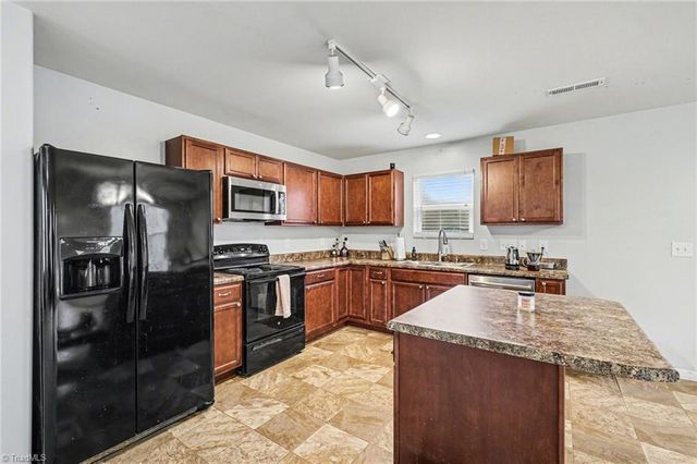 112 York Place, Linwood, NC 27299