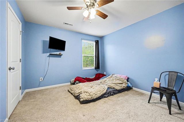 112 York Place, Linwood, NC 27299