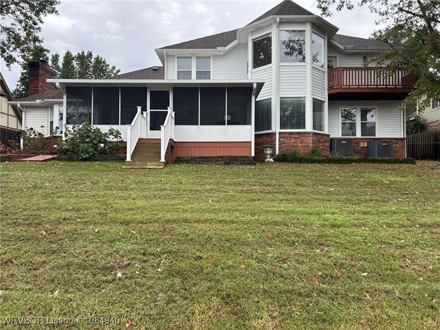 8813 Canterbury, Fort Smith, AR 72903