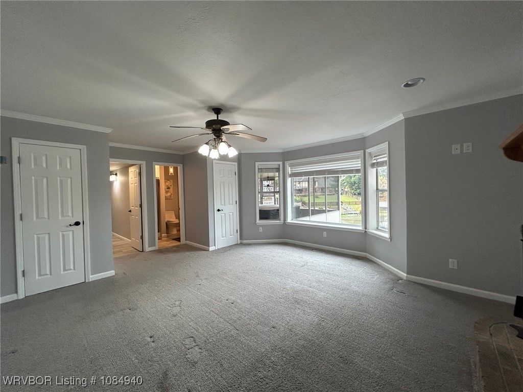 8813 Canterbury Cove 8813 Canterbury Cove