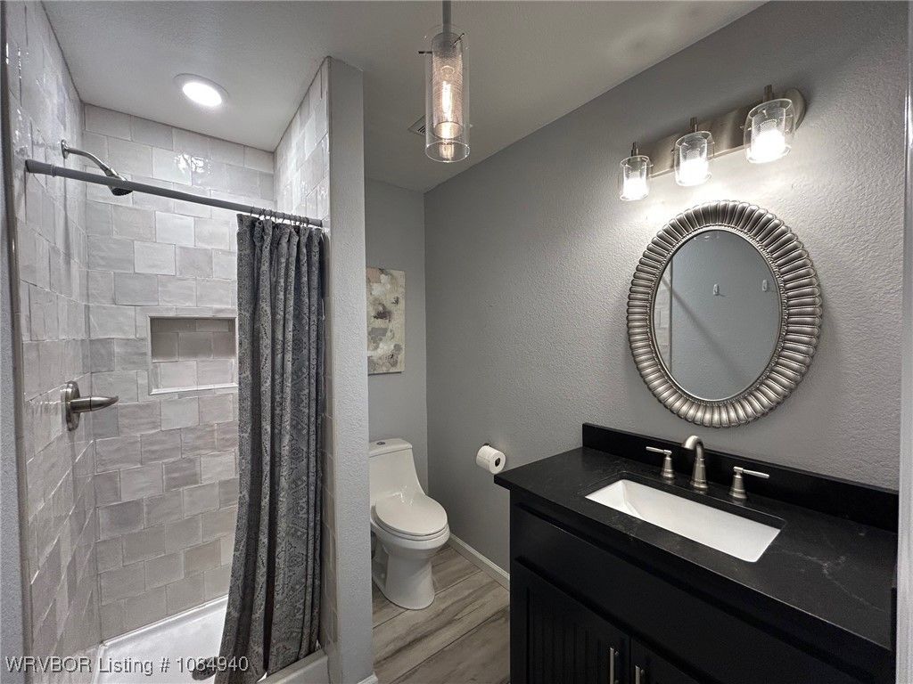 8813 Canterbury Cove 8813 Canterbury Cove