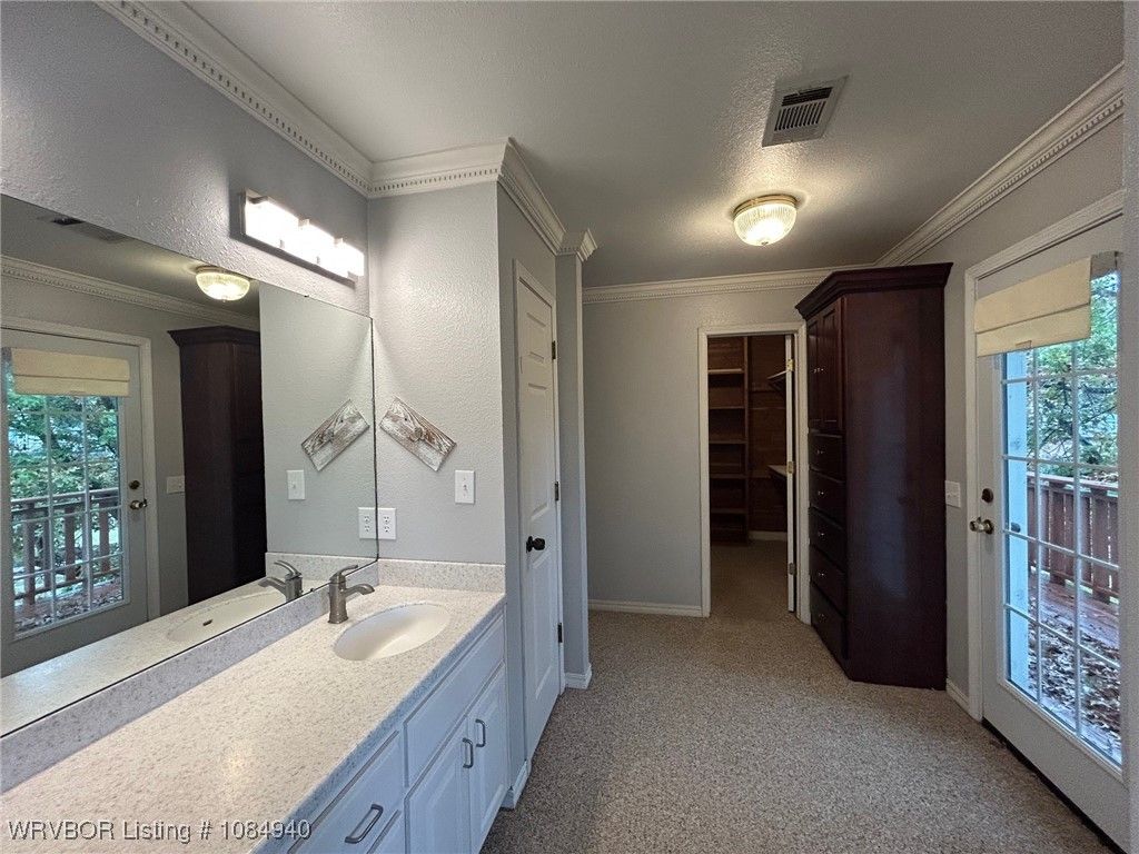 8813 Canterbury Cove 8813 Canterbury Cove