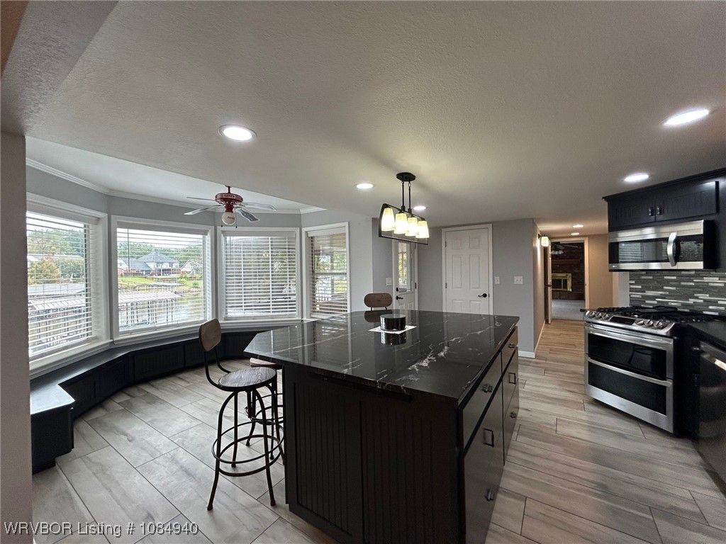 8813 Canterbury Cove 8813 Canterbury Cove
